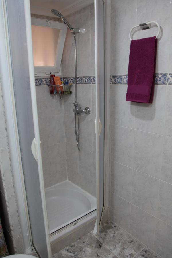 Cozy Apartment Just 8 Min Walk From The Beach! Benidorm Eksteriør bilde